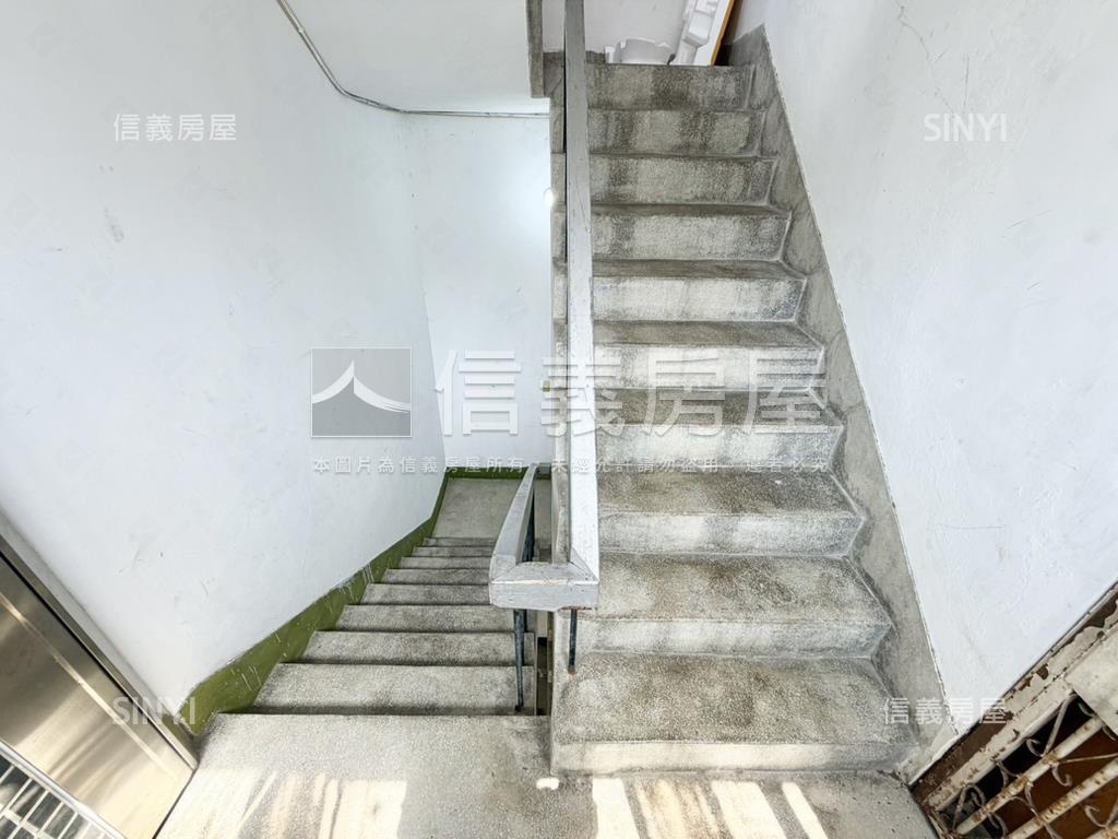 誠售竹林路邊間活巷公寓房屋室內格局與周邊環境