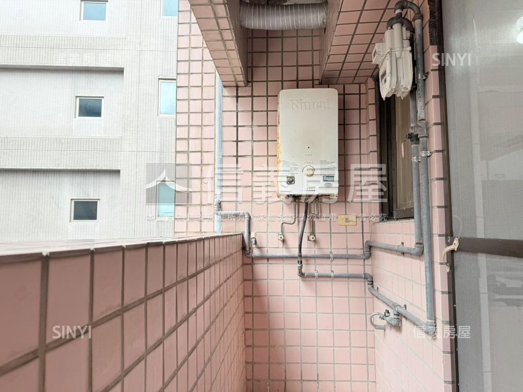 台北大學城‧高樓景觀三房房屋室內格局與周邊環境