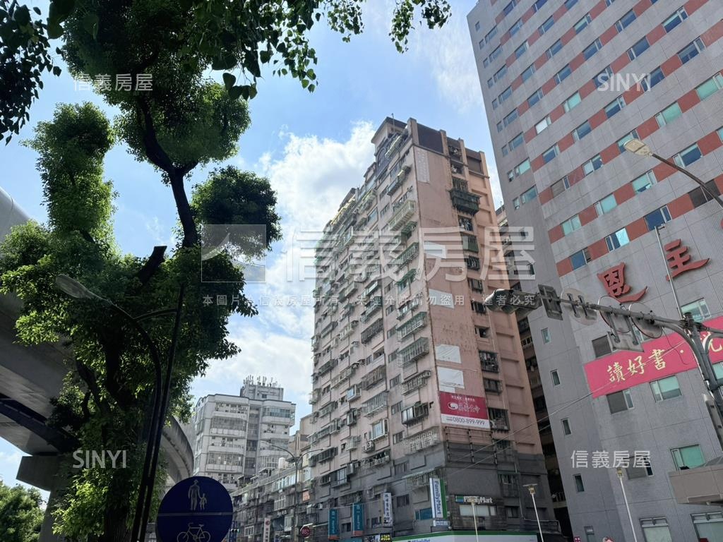 台北大學城‧高樓景觀三房房屋室內格局與周邊環境