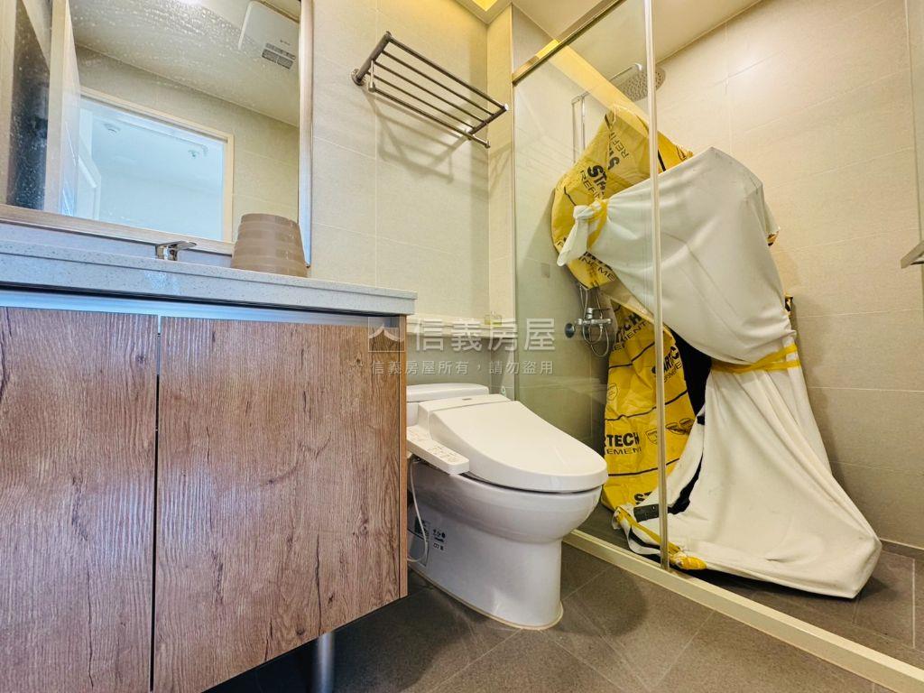 中高樓層心天地３房車位房屋室內格局與周邊環境