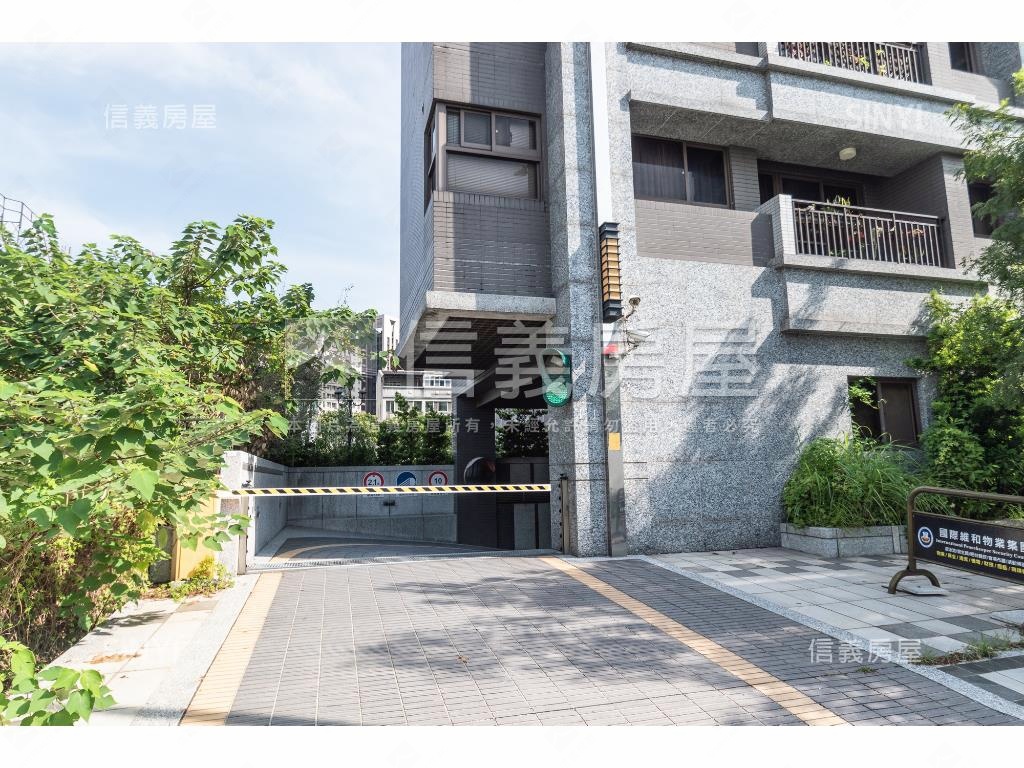 佳瑞盈＋２＋１房車位房屋室內格局與周邊環境