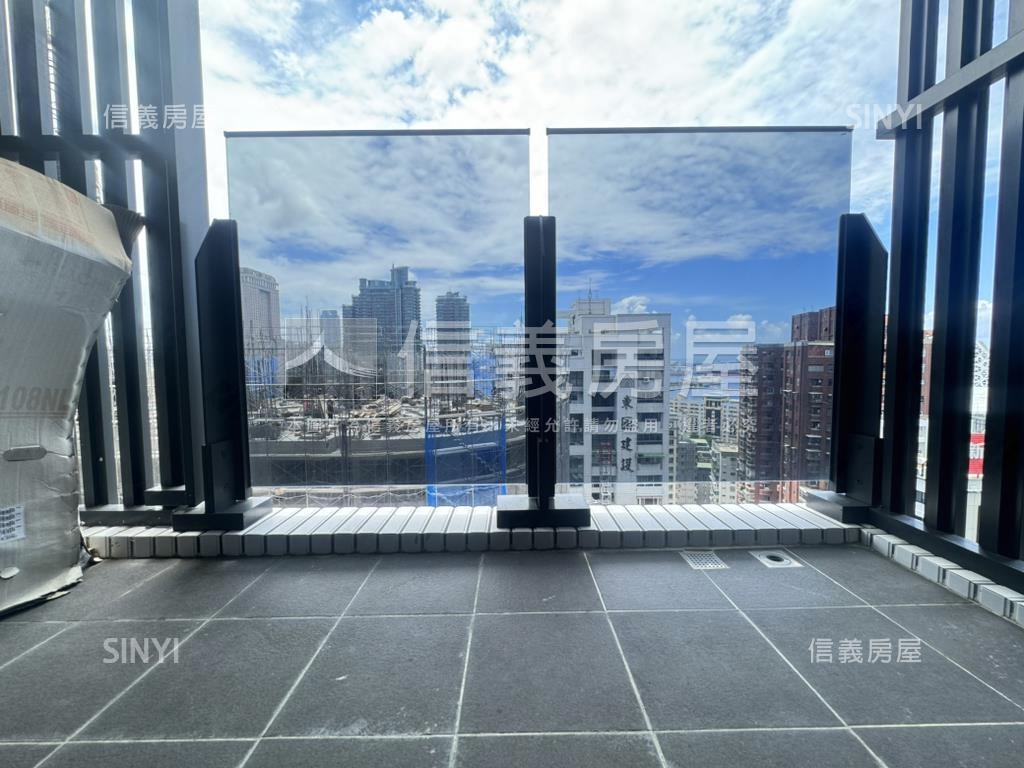 愛河左岸高樓景觀３房平車房屋室內格局與周邊環境