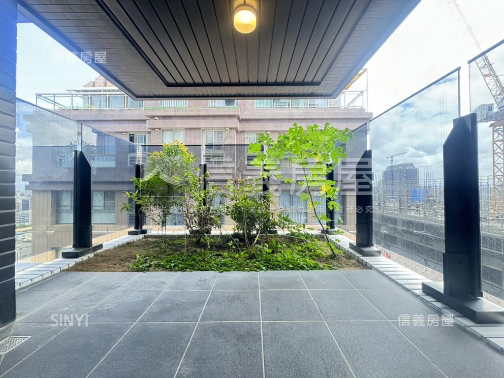 愛河左岸高樓景觀３房平車房屋室內格局與周邊環境