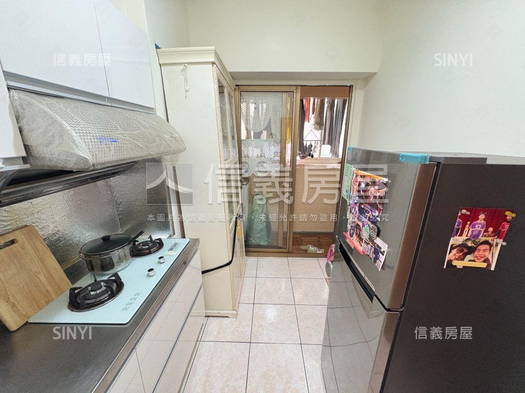 機能交通首選２房房屋室內格局與周邊環境