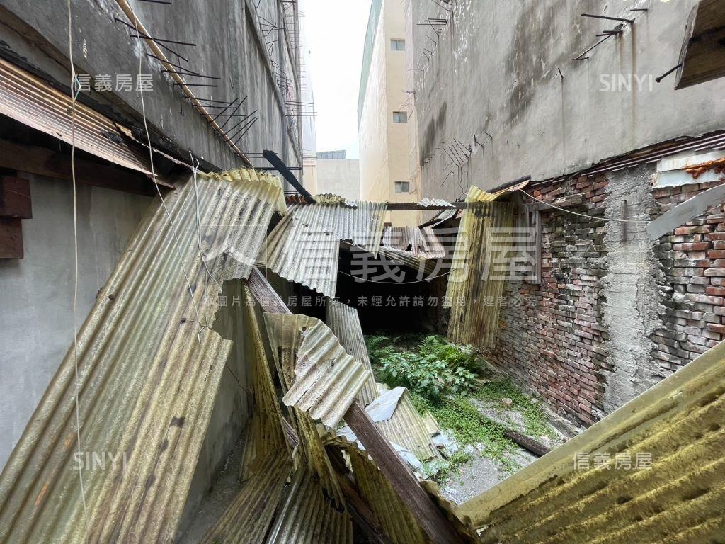 前金段『金融政經交匯地』房屋室內格局與周邊環境