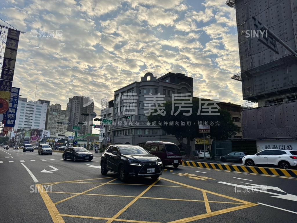 西門大院Ａ３高樓四房雙車房屋室內格局與周邊環境