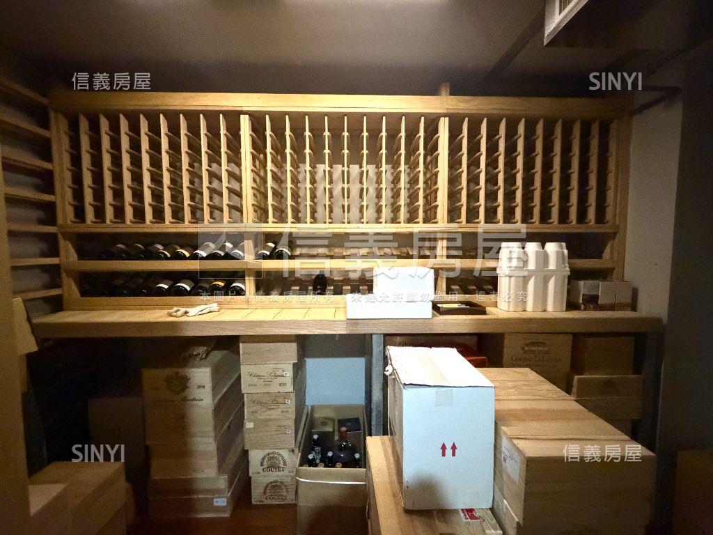 專任龍寶心臻邸５Ｂ房屋室內格局與周邊環境