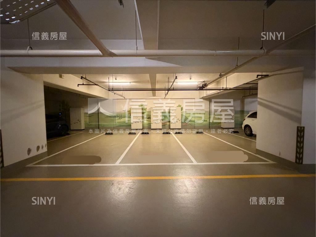 專任龍寶心臻邸５Ｂ房屋室內格局與周邊環境