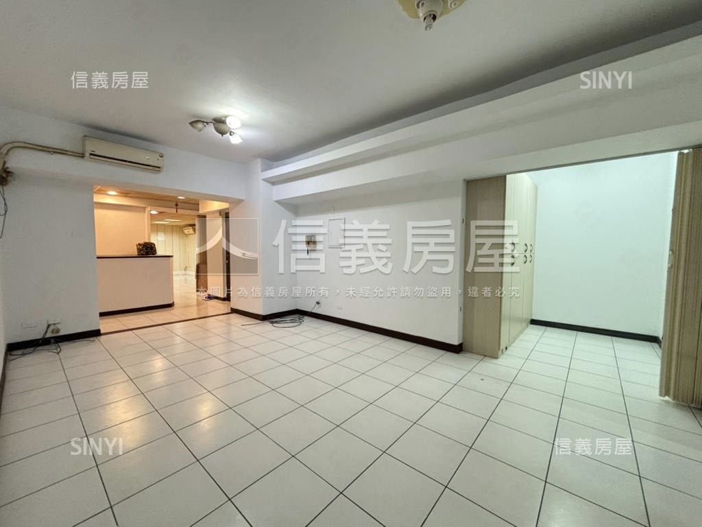 撲滿大露台稀有美屋房屋室內格局與周邊環境