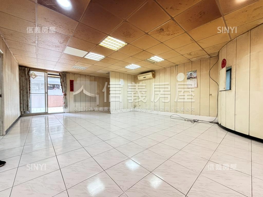 撲滿大露台稀有美屋房屋室內格局與周邊環境