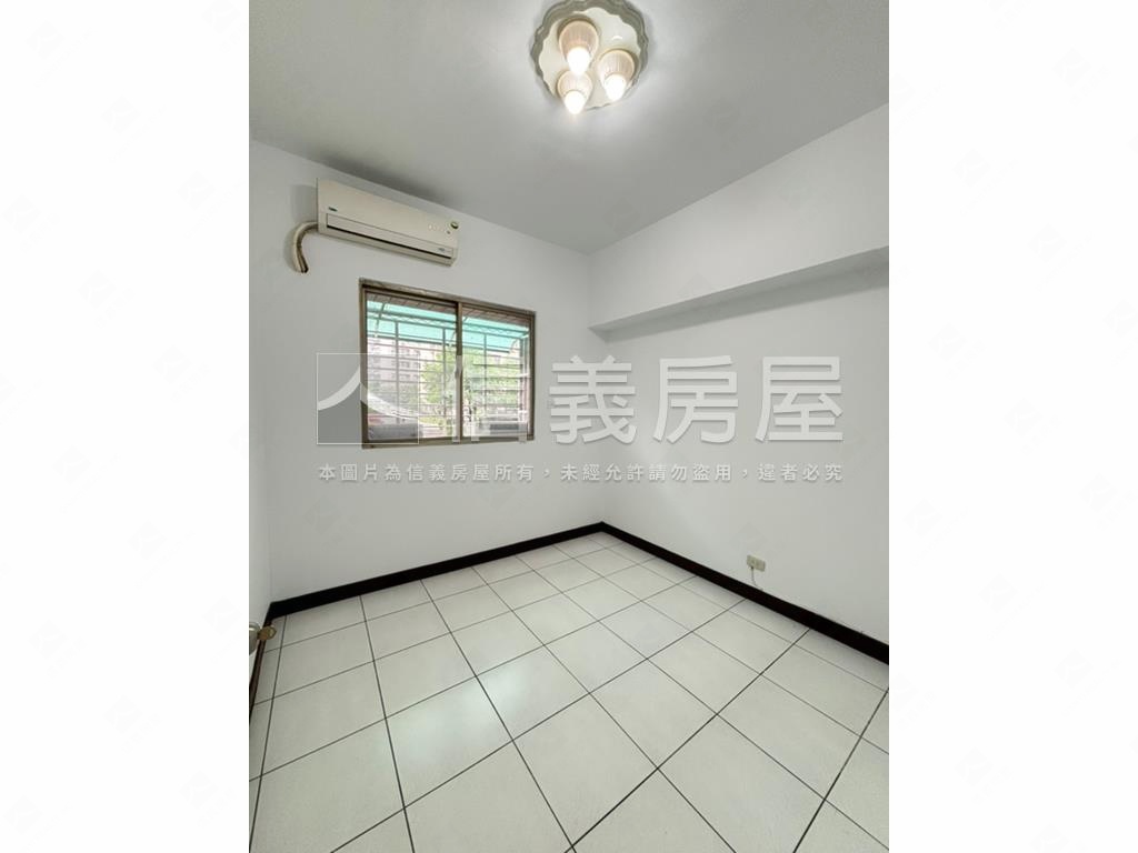 撲滿大露台稀有美屋房屋室內格局與周邊環境