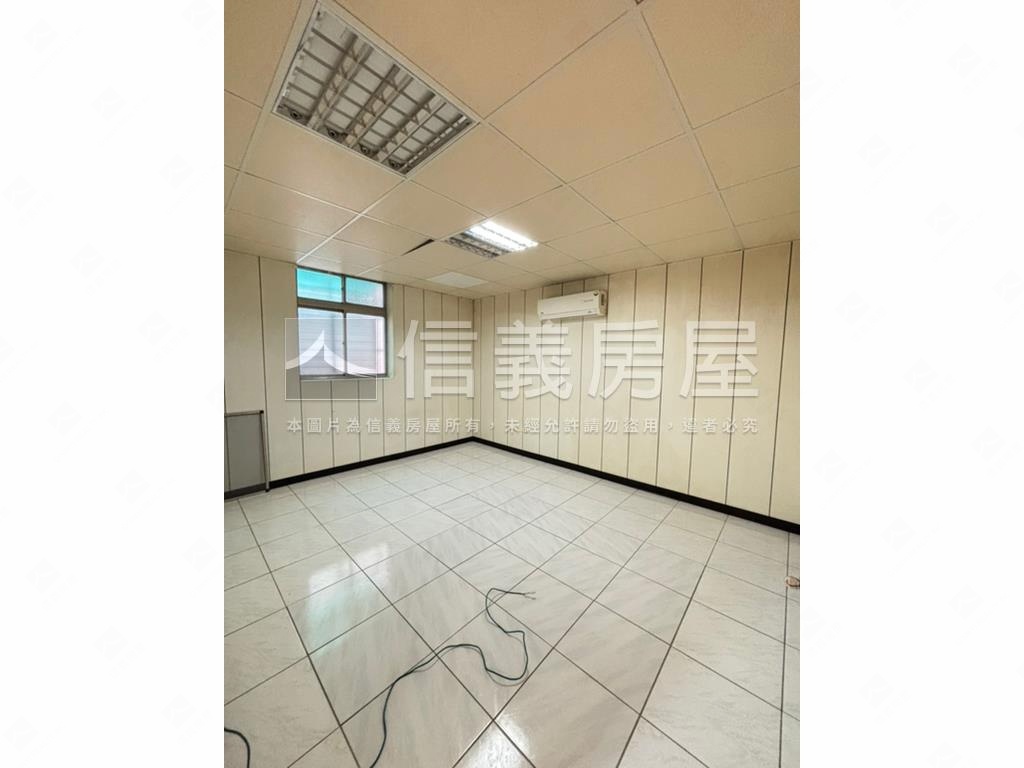 撲滿大露台稀有美屋房屋室內格局與周邊環境