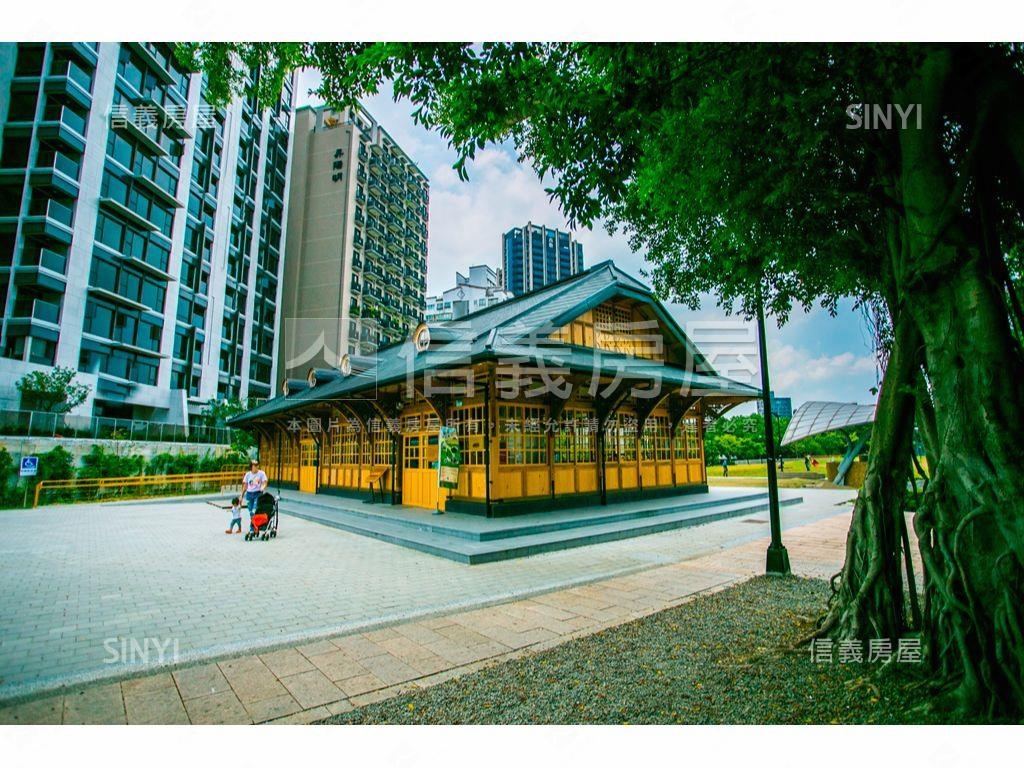 公園大院稀有店面房屋室內格局與周邊環境