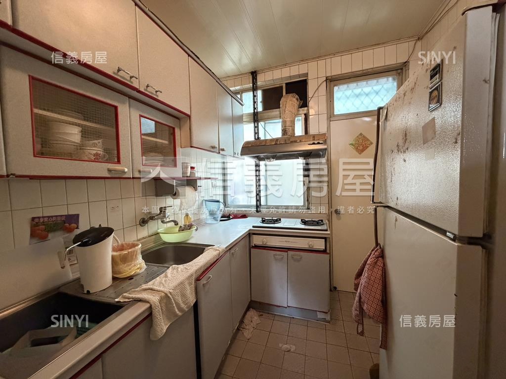 大安邊間三面採光公寓房屋室內格局與周邊環境