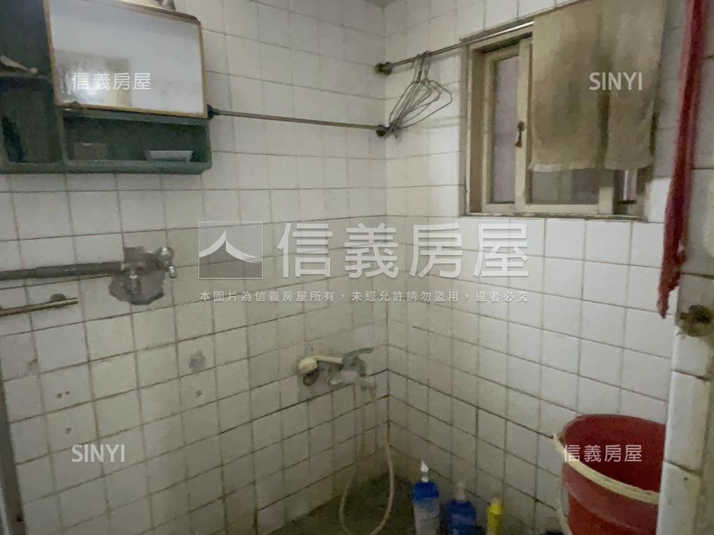 五福三路．雄女旁住三土地房屋室內格局與周邊環境