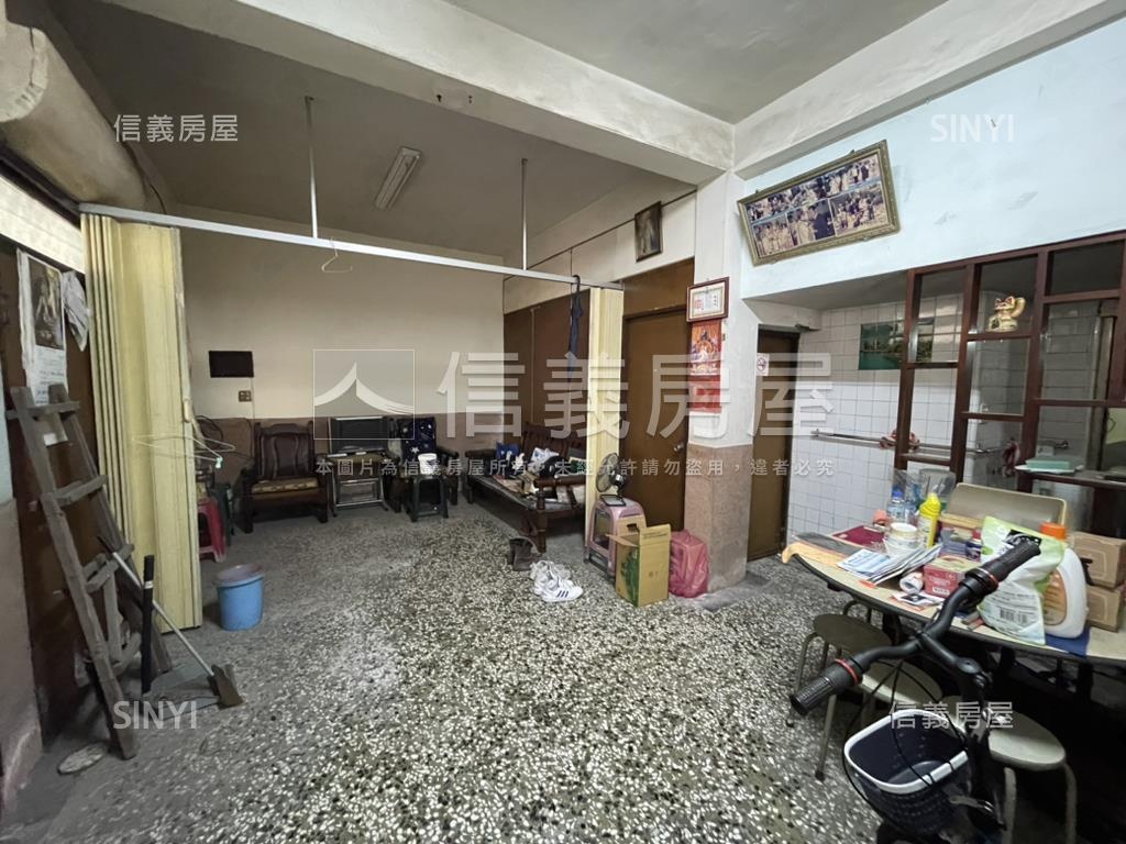 五福三路．雄女旁住三土地房屋室內格局與周邊環境