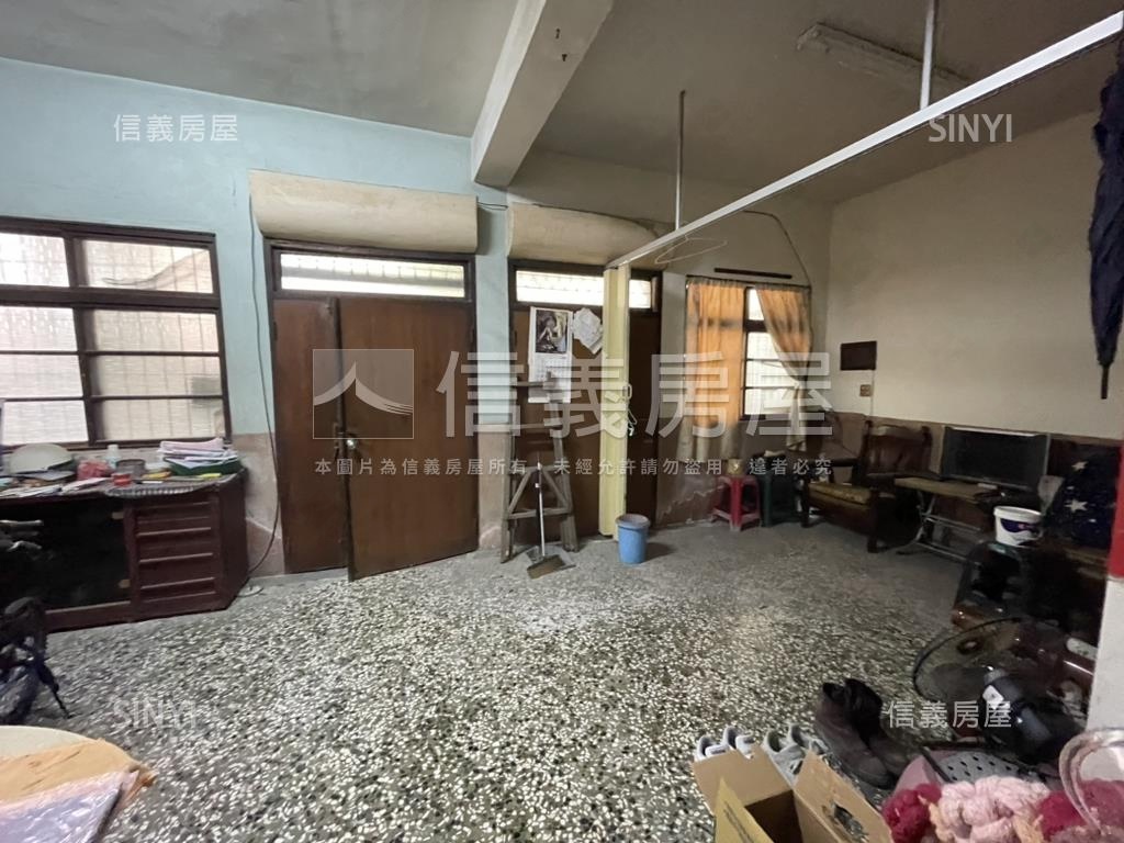 五福三路．雄女旁住三土地房屋室內格局與周邊環境