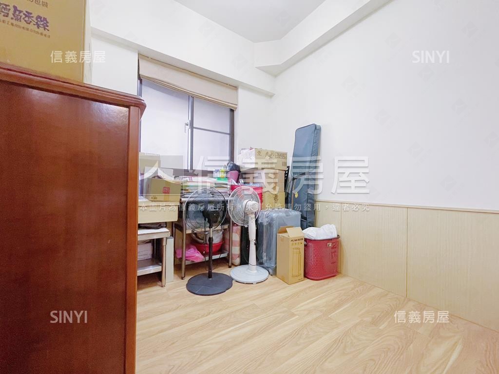 世界公園四房＊拾光美屋房屋室內格局與周邊環境