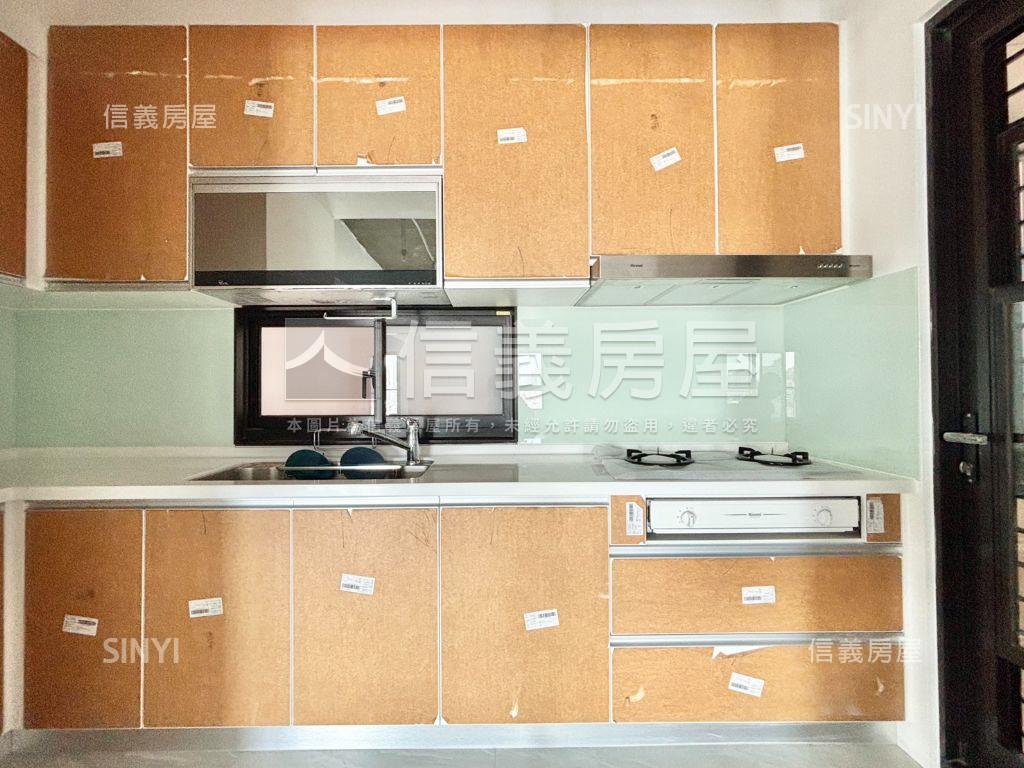 德原園道雙主臥Ｂ１雙平車房屋室內格局與周邊環境