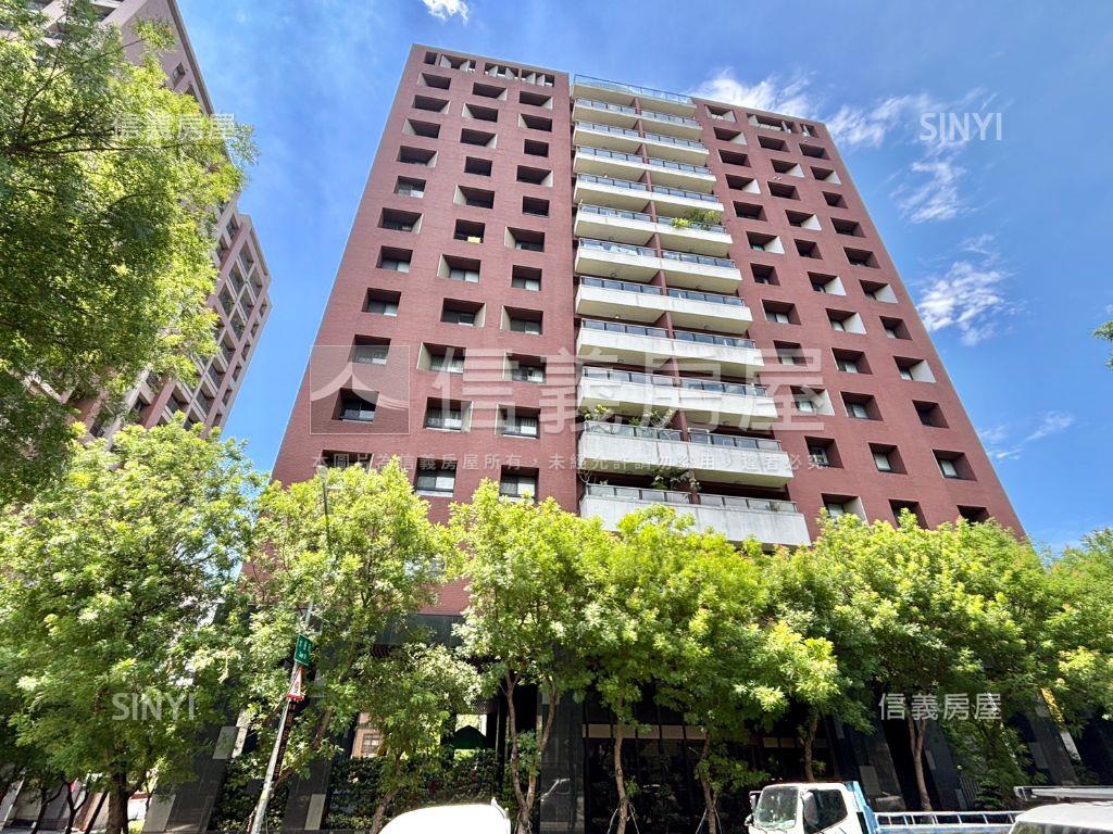 德原園道雙主臥Ｂ１雙平車房屋室內格局與周邊環境