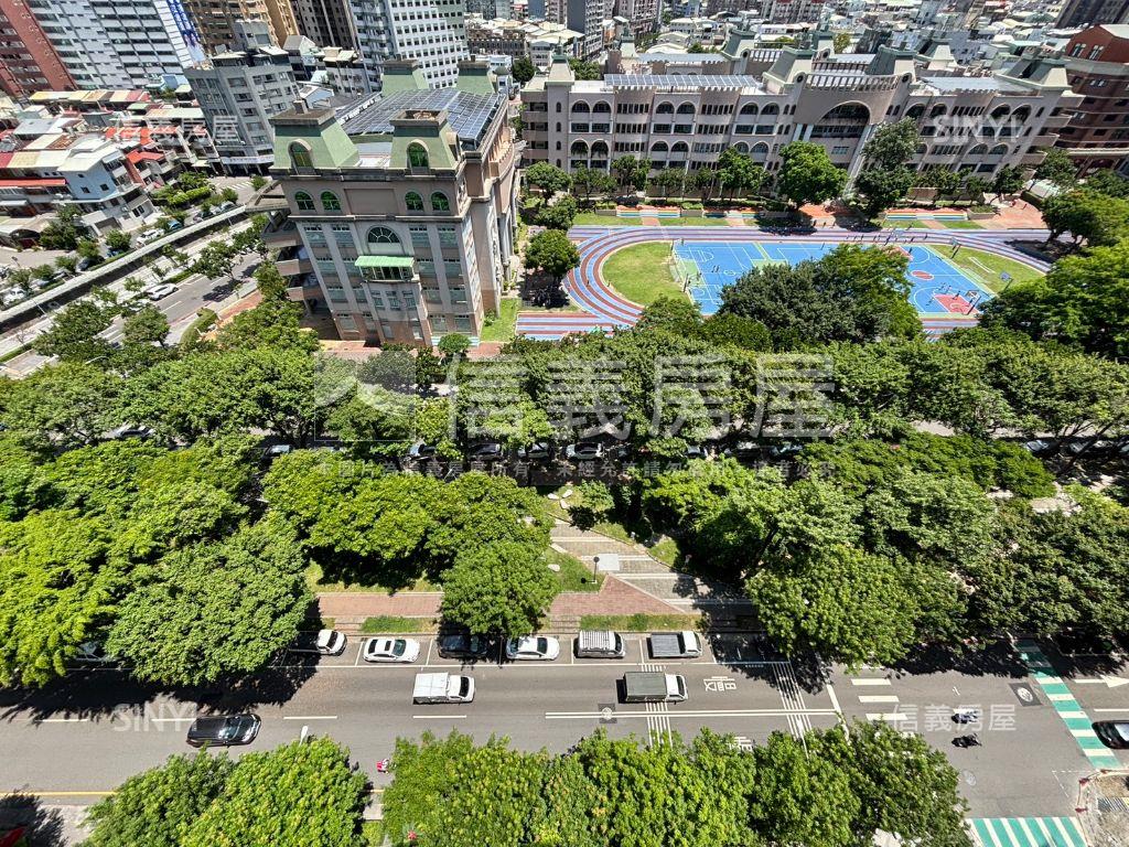 德原園道雙主臥Ｂ１雙平車房屋室內格局與周邊環境
