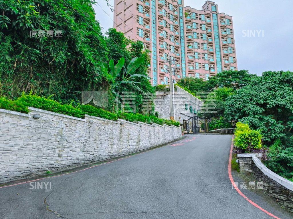 菓嶺山莊挑高美屋房屋室內格局與周邊環境