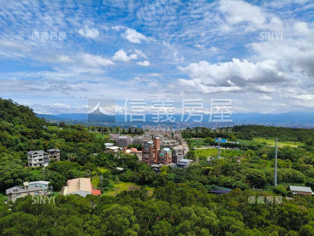 菓嶺山莊挑高美屋房屋室內格局與周邊環境