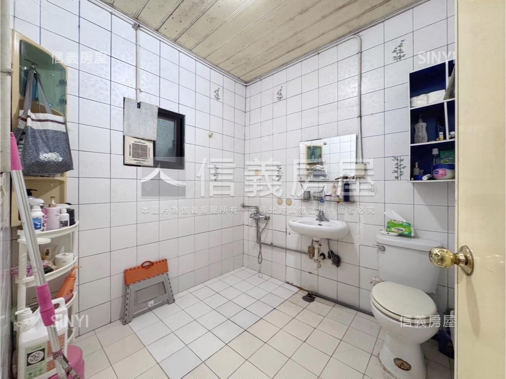 正中山路傳家商業區透天房屋室內格局與周邊環境