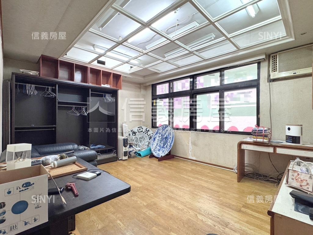 正中山路傳家商業區透天房屋室內格局與周邊環境