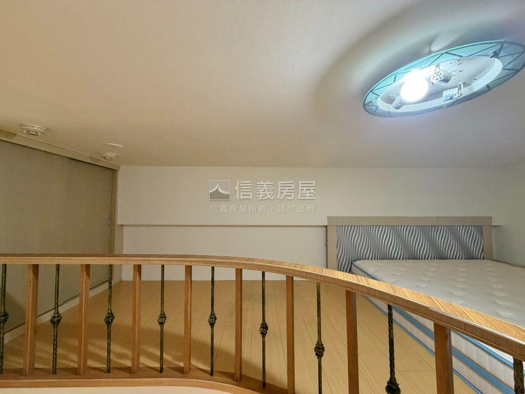 附中對面翡麗後棟朝南美裝房屋室內格局與周邊環境