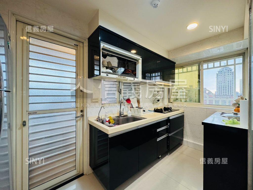 和平實小☆電梯三房房屋室內格局與周邊環境