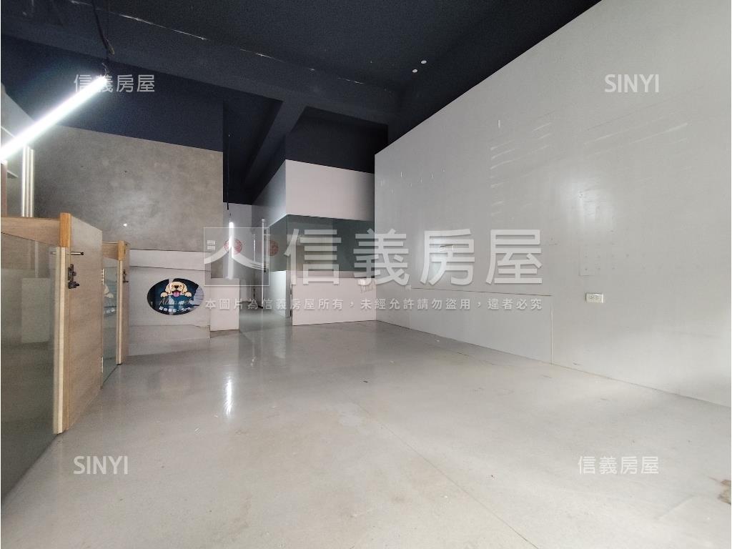 南雅夜市旁挑高店辦房屋室內格局與周邊環境