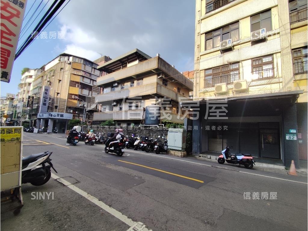 南雅夜市旁挑高店辦房屋室內格局與周邊環境