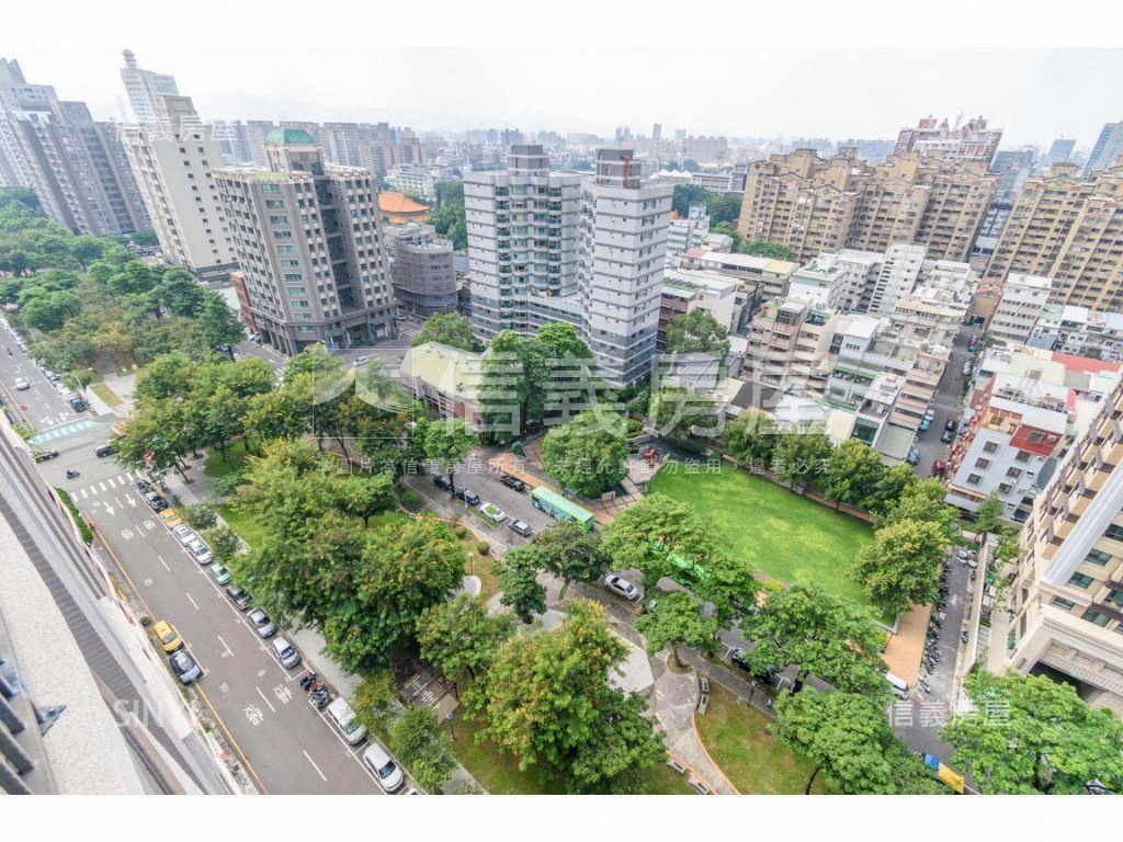 高指標園道朝南帝王戶房屋室內格局與周邊環境