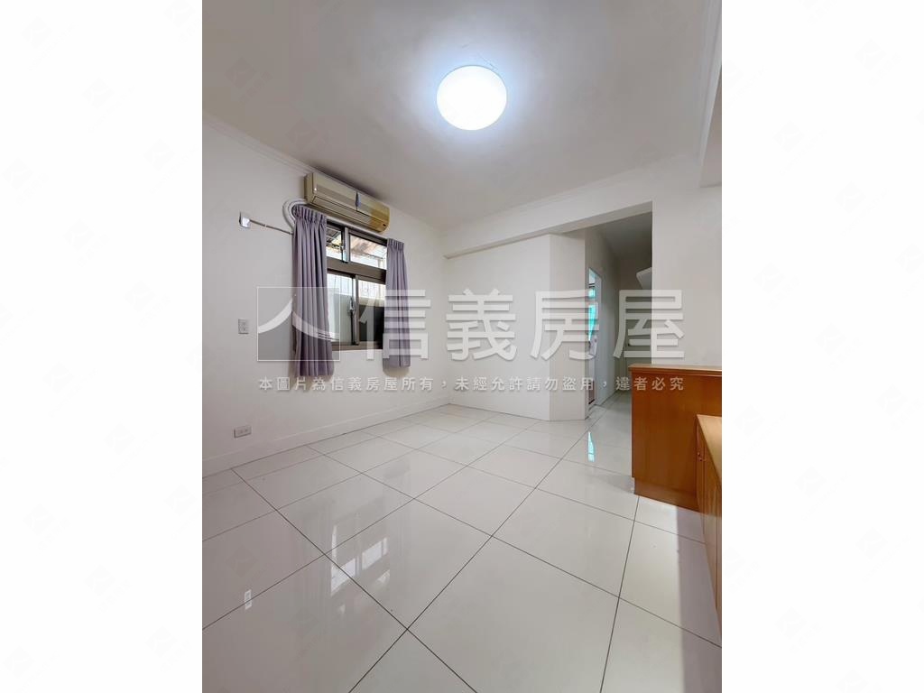 正民生路邊間３樓房屋室內格局與周邊環境