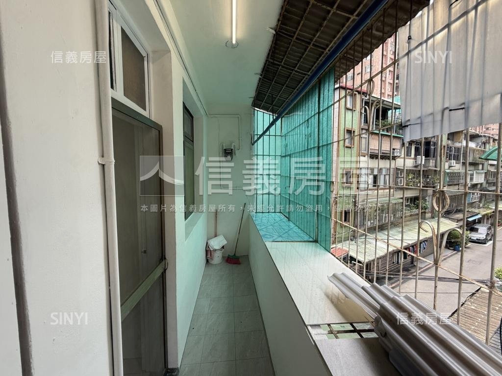 正民生路邊間３樓房屋室內格局與周邊環境