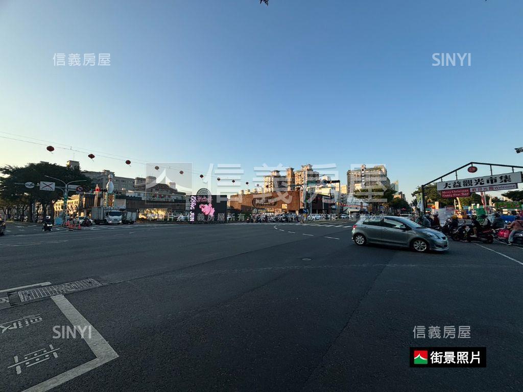 近南紡浩瀚無極１０樓四房房屋室內格局與周邊環境