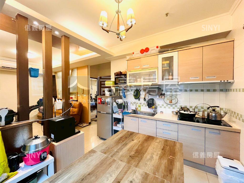 大昌商圈三面採光美的兩房房屋室內格局與周邊環境