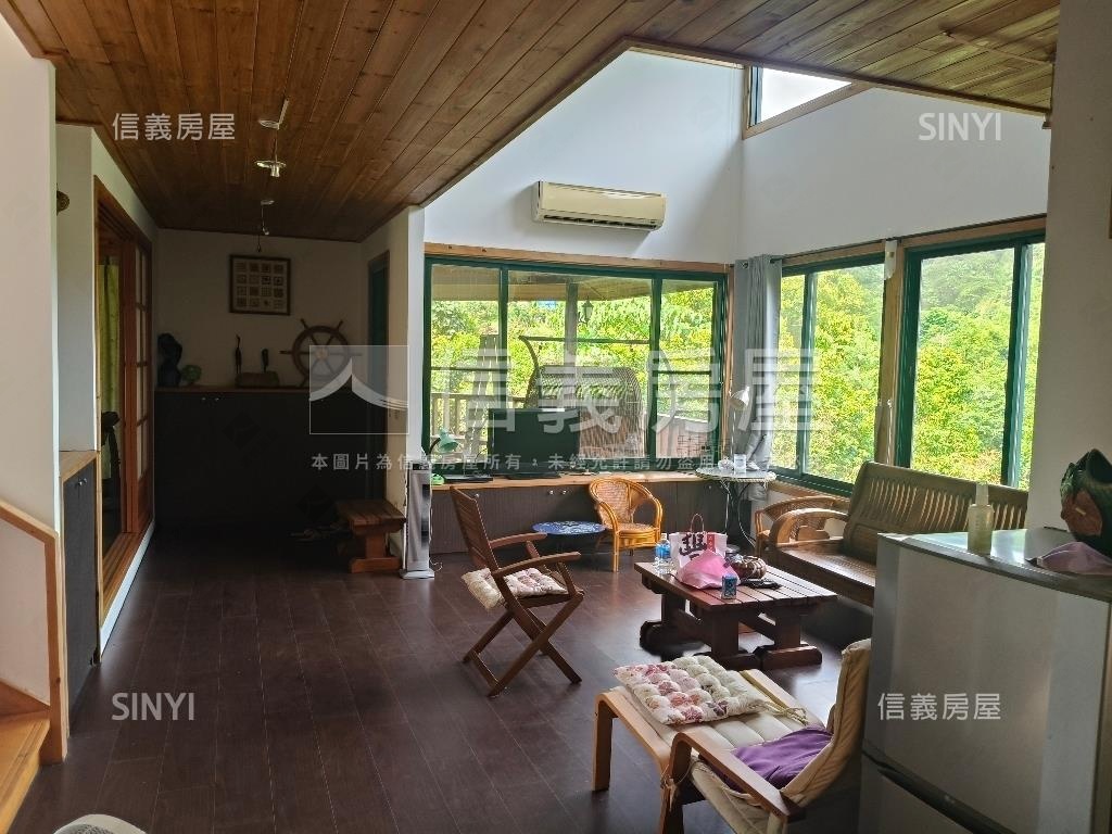 霧峰有水有電林地附小木屋房屋室內格局與周邊環境