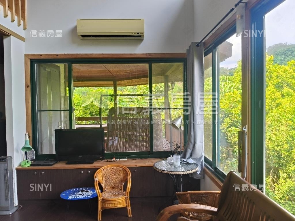 霧峰有水有電林地附小木屋房屋室內格局與周邊環境