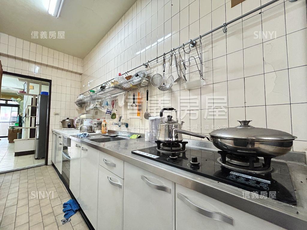 黃金公館大三房美寓房屋室內格局與周邊環境