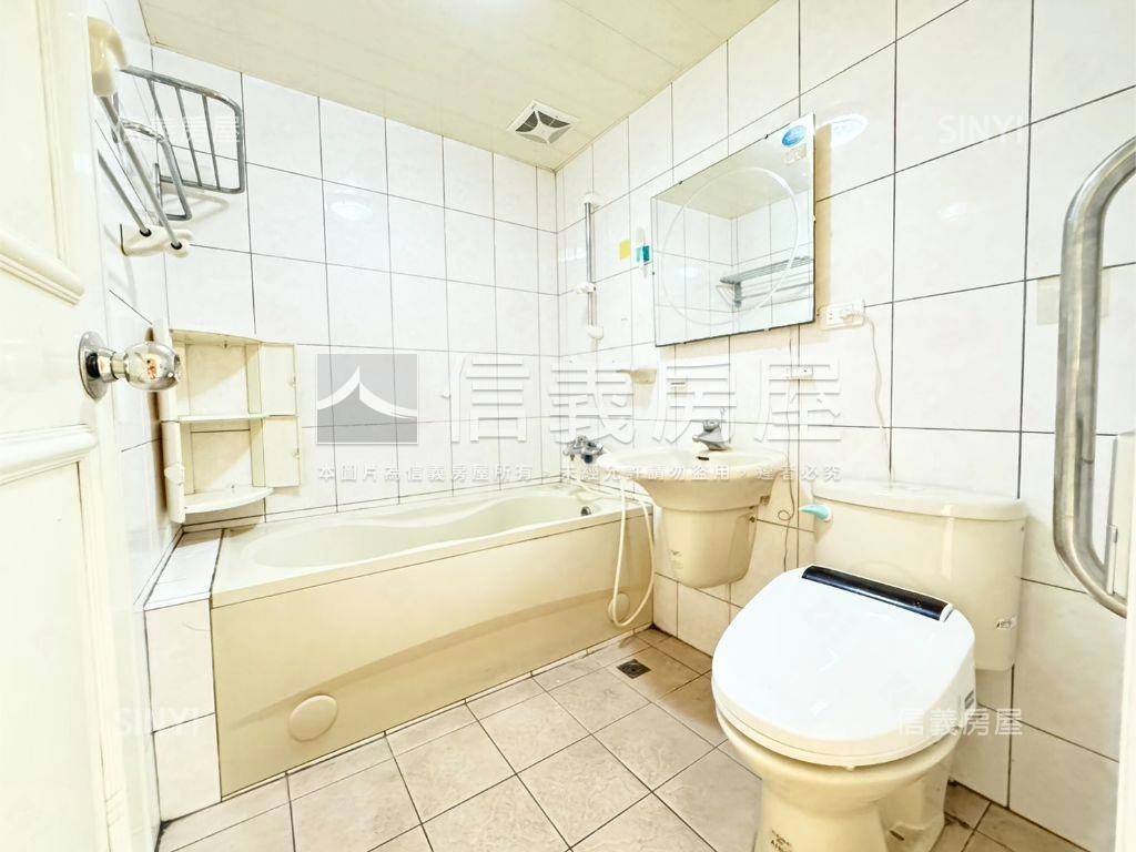 冠昱明亮清幽大戶大車位房屋室內格局與周邊環境