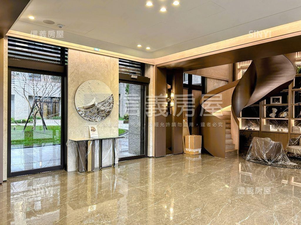 必看！皇翔ＭＲＴ兩房車位房屋室內格局與周邊環境