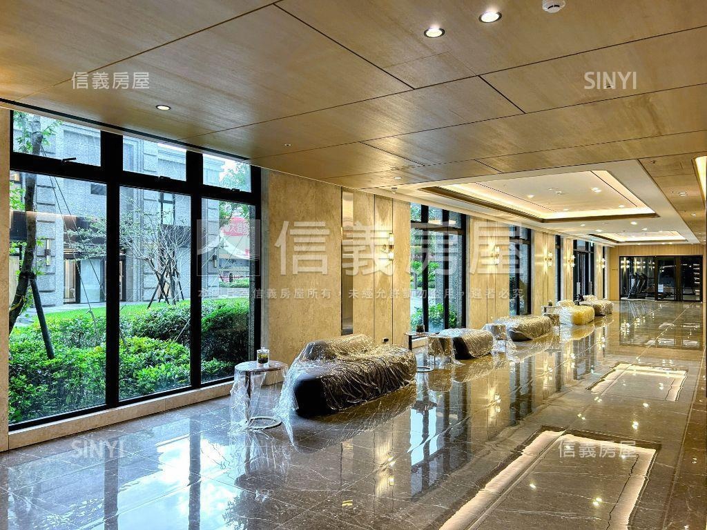 必看！皇翔ＭＲＴ兩房車位房屋室內格局與周邊環境