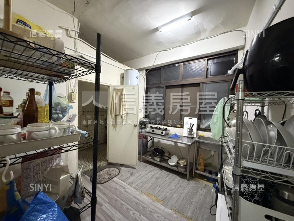 彰馬路臨路透店房屋室內格局與周邊環境