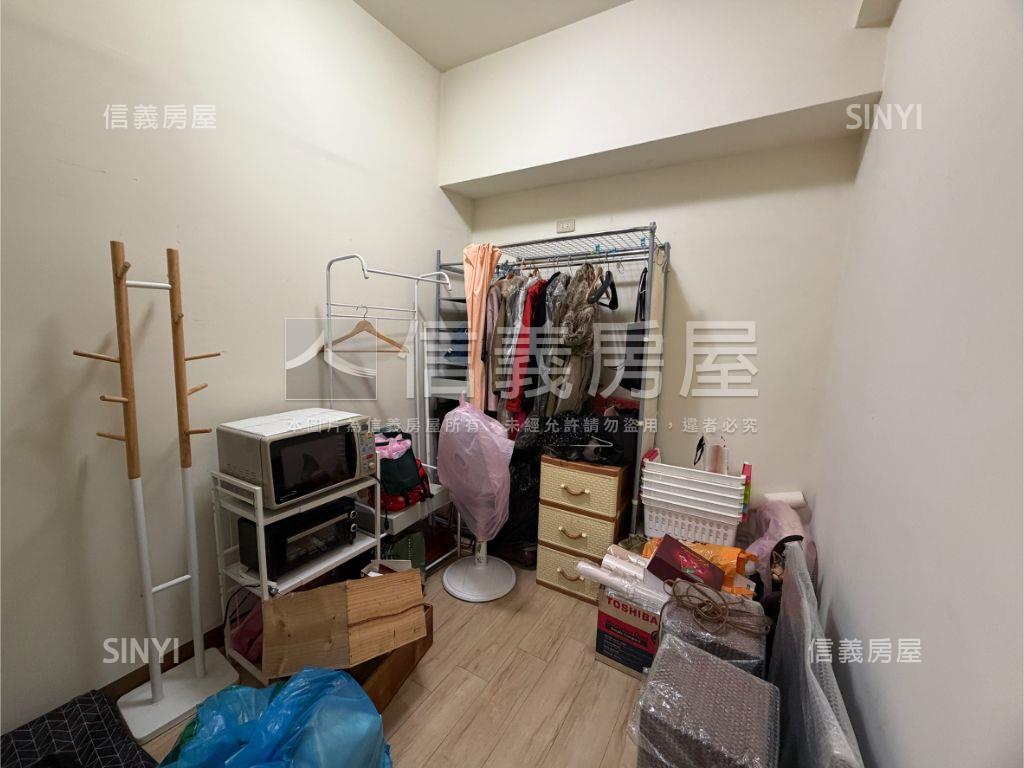 南京電梯後棟２房房屋室內格局與周邊環境