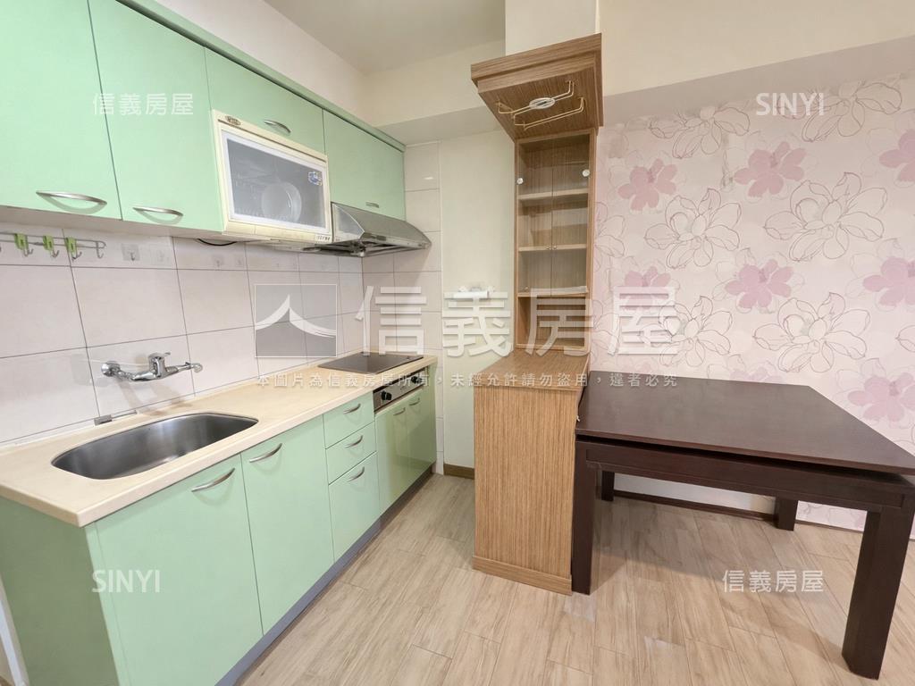 南京電梯後棟２房房屋室內格局與周邊環境