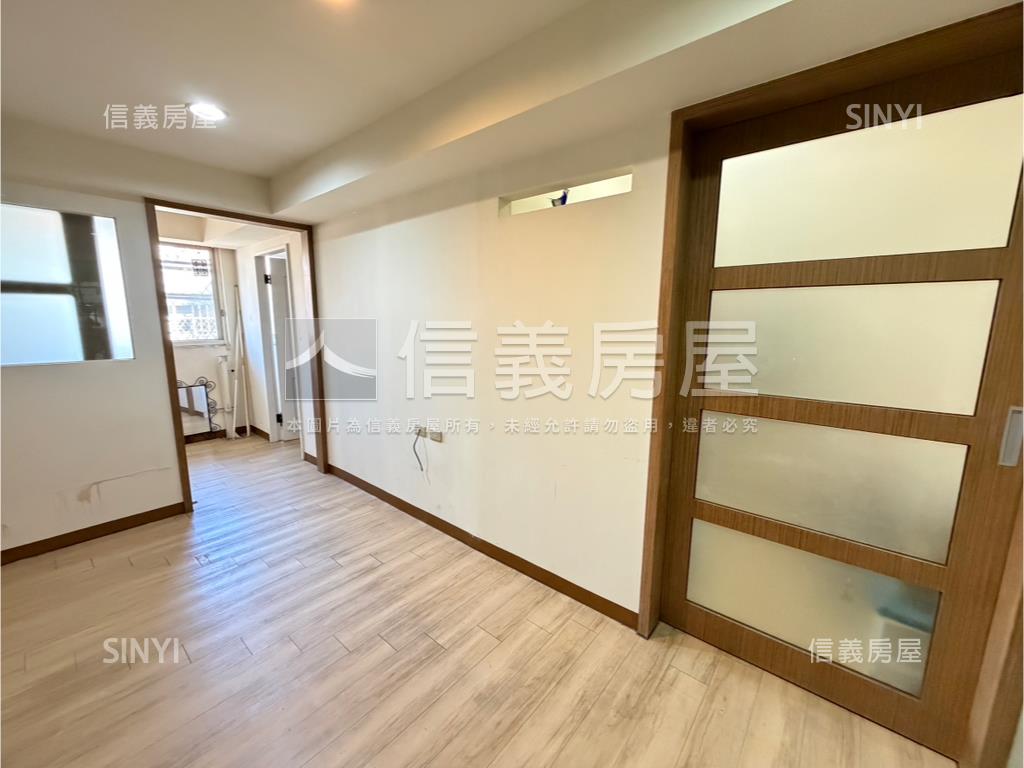 南京電梯後棟２房房屋室內格局與周邊環境