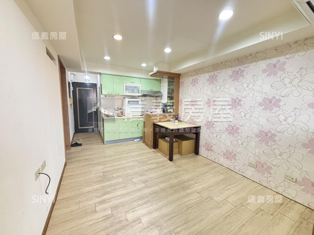 南京電梯後棟２房房屋室內格局與周邊環境