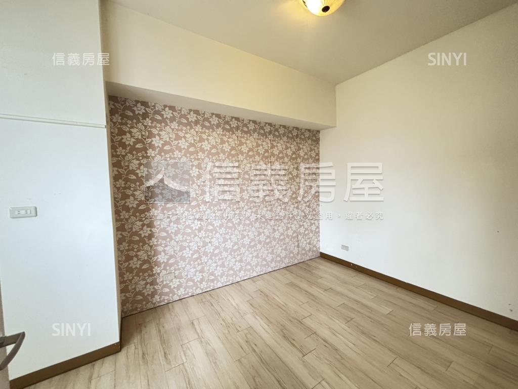 南京電梯後棟２房房屋室內格局與周邊環境